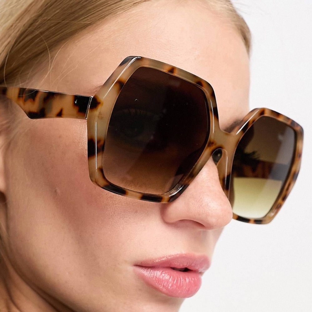 NWT oversized sunglasses in tortoise neutral square - Picture 5 of 6